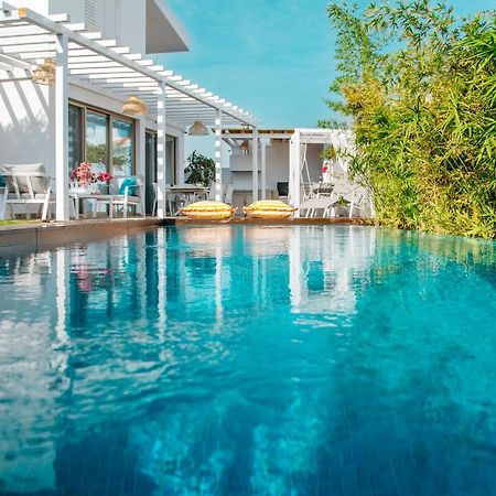 Island Home Seaside Villa Паралімні Екстер'єр фото