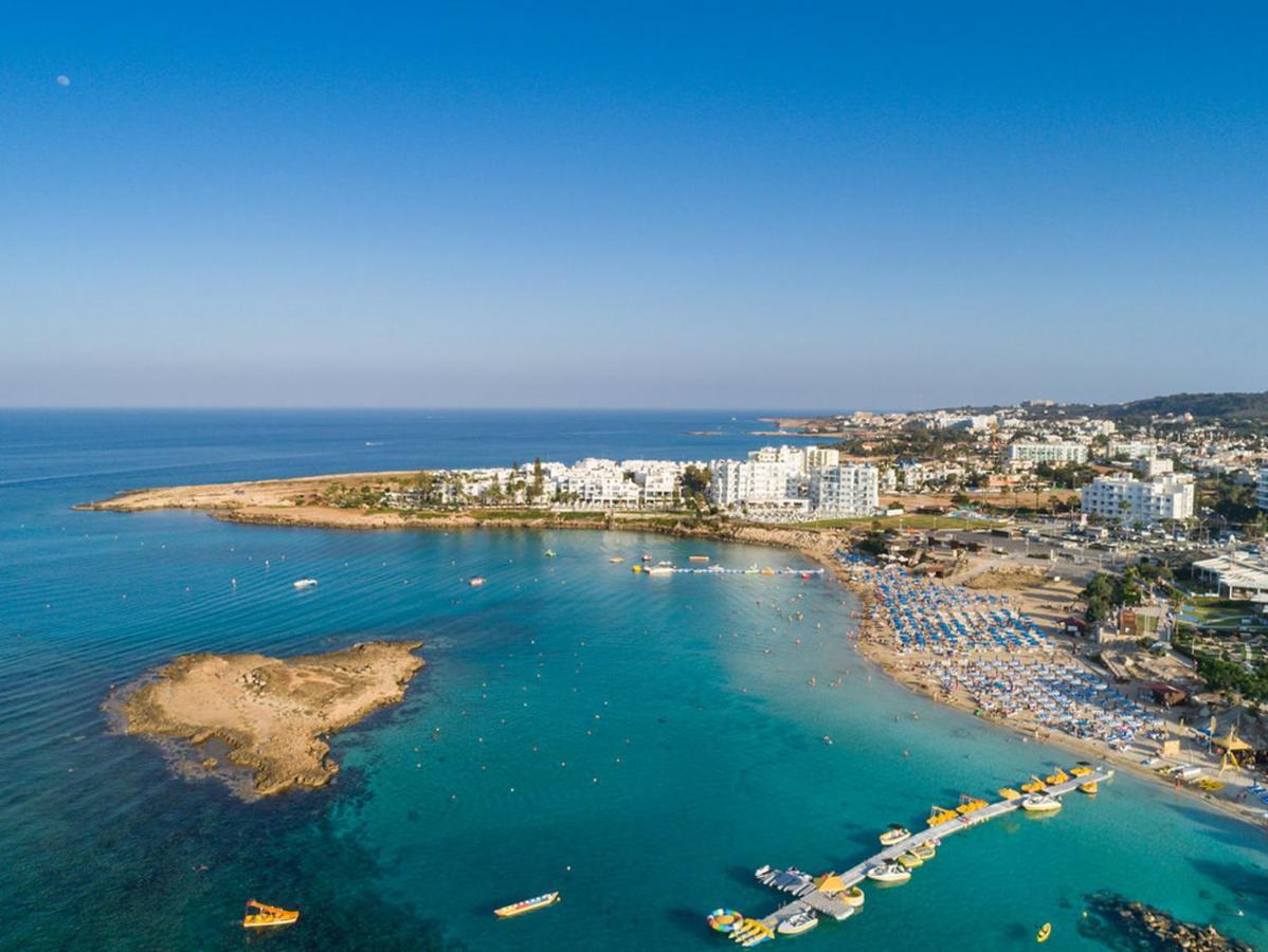 Island Home Seaside Villa Паралімні Екстер'єр фото